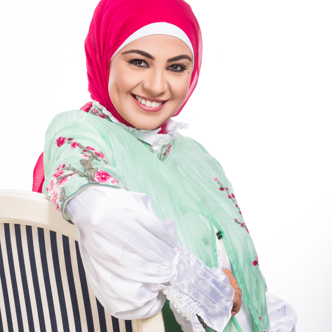 الإعلامية دعاء عامر